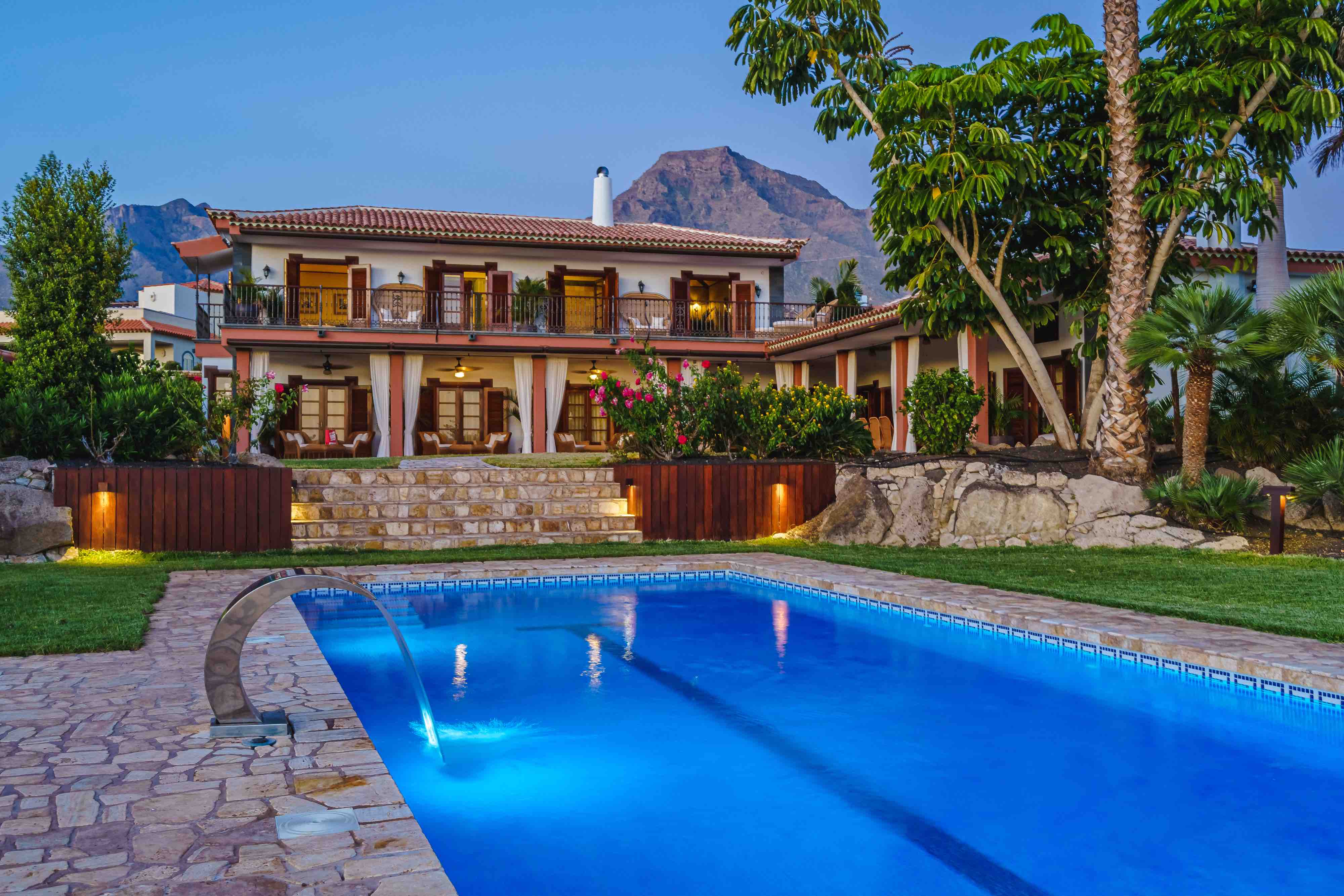 galeria Mansion en Playa del Duque 